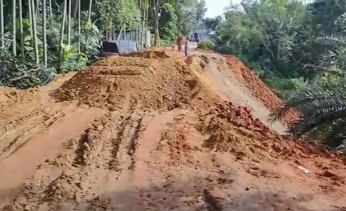 খবরের ধাক্কায় ভাঙল ঘুমের ঘোর